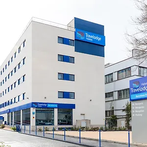 Отель Travelodge Barcelona Fira, Оспиталет-де-Льобрегат